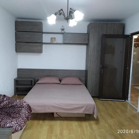 Iarina Ap Decomandat 2 Cam Sat Vacanta Mamaia Констанца Экстерьер фото